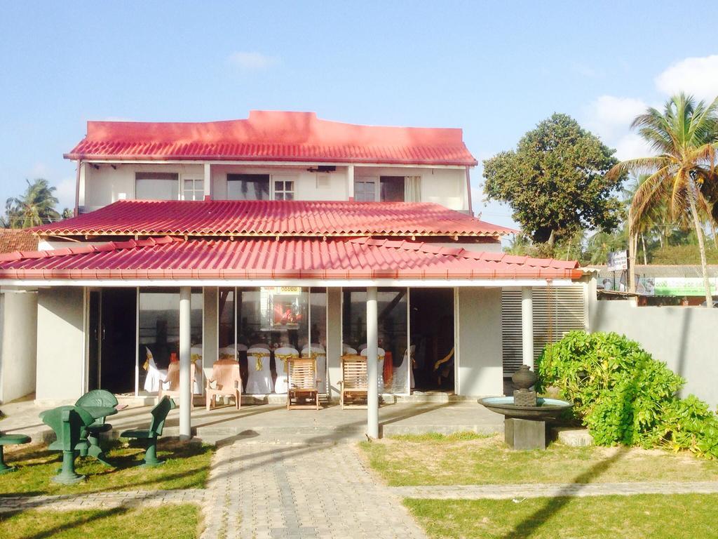 Rainbow Beach Hotel Hikkaduwa Kültér fotó