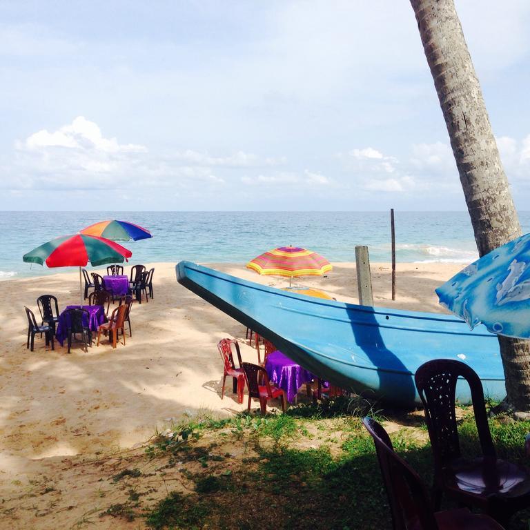 Rainbow Beach Hotel Hikkaduwa Kültér fotó