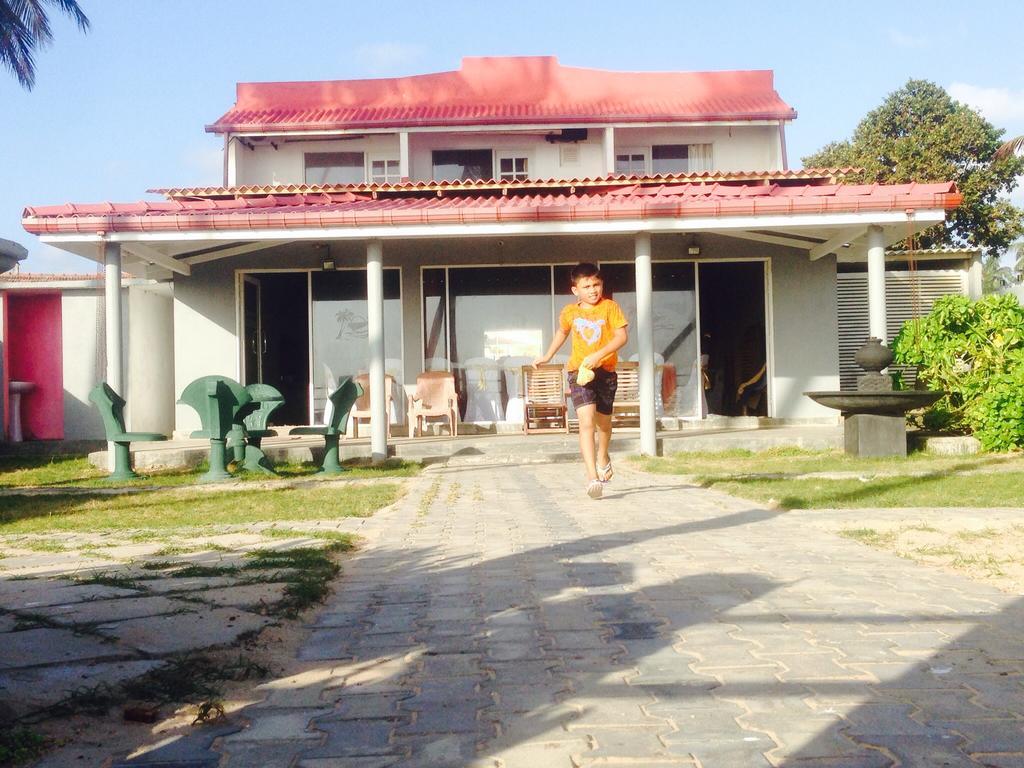 Rainbow Beach Hotel Hikkaduwa Kültér fotó